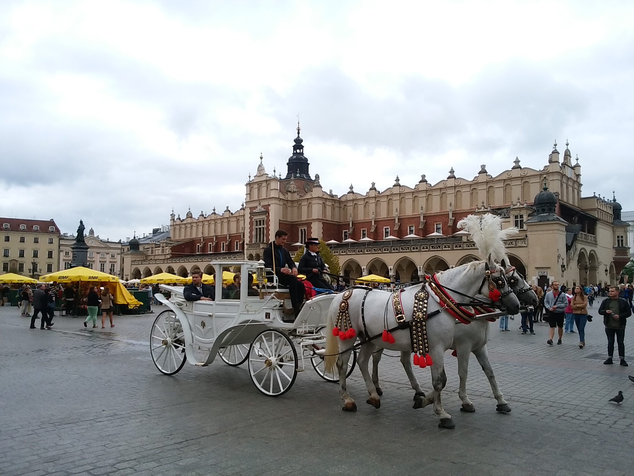 クラクフへの行き方とおすすめスポット 希望と冒険